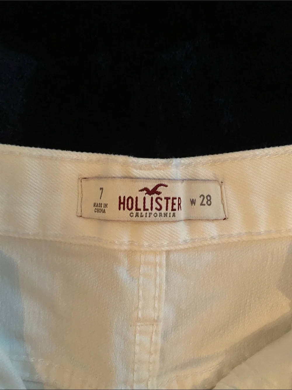 White Hollister Distressed Women's Denim Shorts
